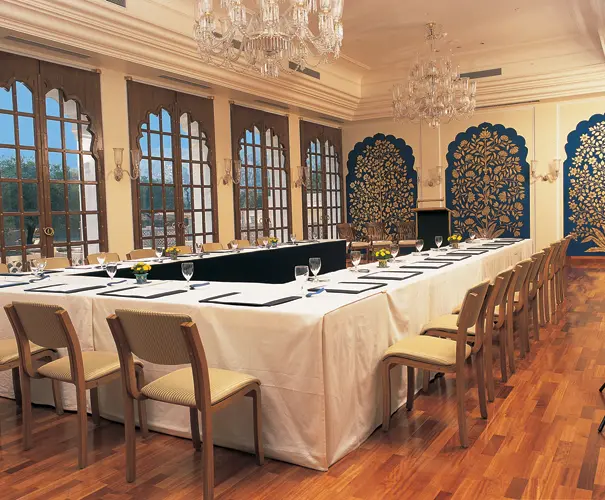 the-oberoi-vanyavilas-dining-500×500