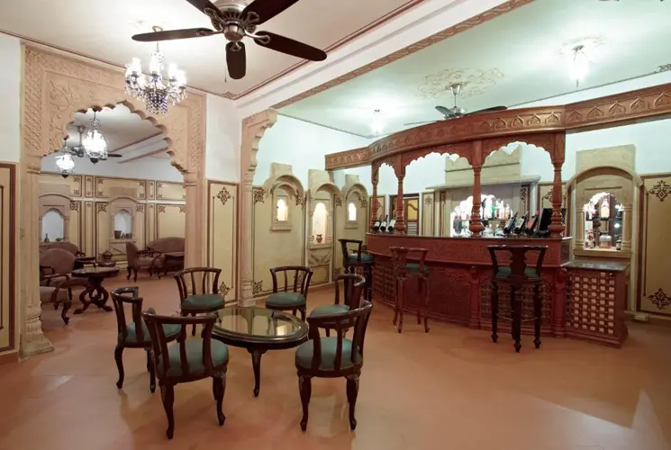 welcomhotel-by-itc-hotels-fort-dunes-khimsar-bar-500×500