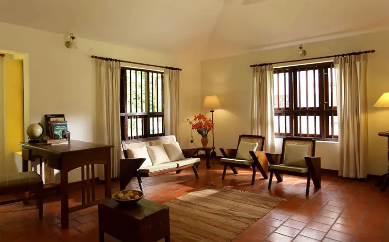 windermere-river-house-living-room-500×500