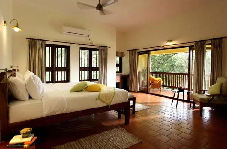 windermere-river-house-room-500×500