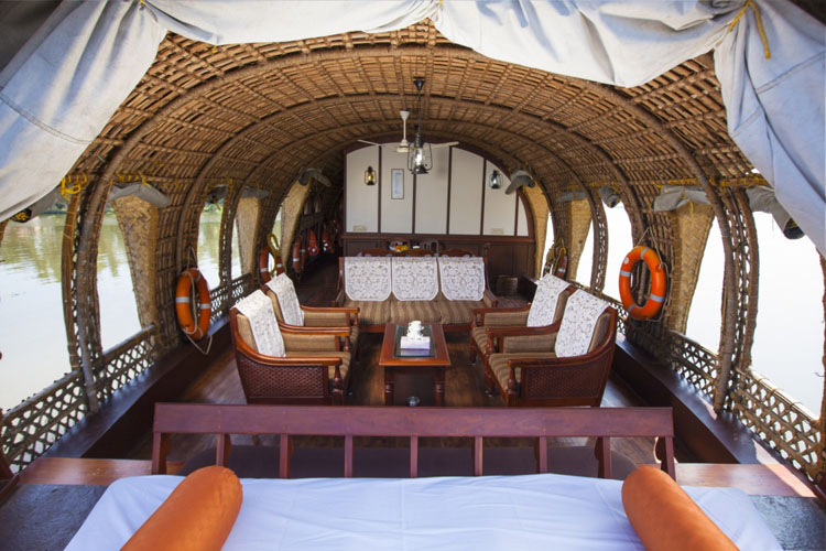Lakes-and-Lagoon-sitting-area-otherside-500×500