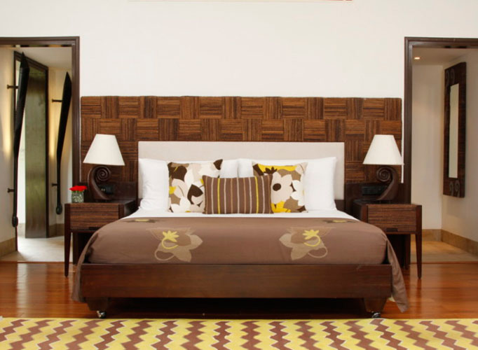 The-Lalit-Resort-Spa-Bekal-Bedroom-500×500