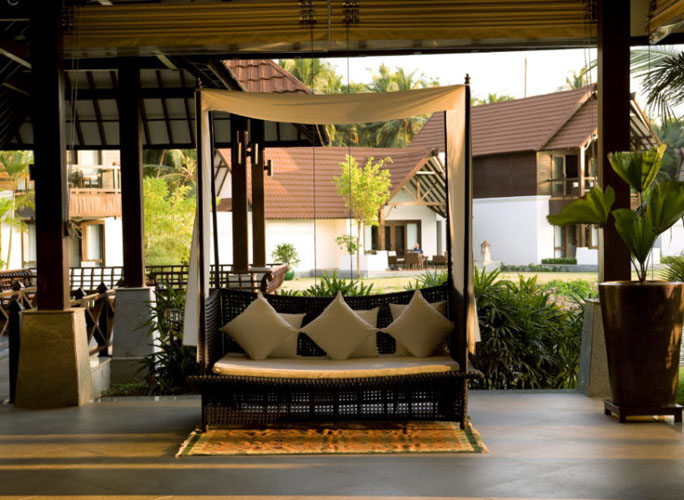 The-Lalit-Resort-Spa-Bekal-sitting-area-500×500