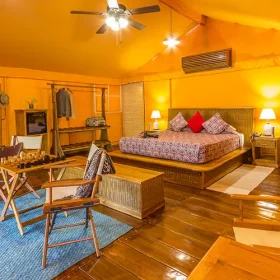 bagh-villas-jungle-camp-and-spa-tented-suite-Interior-kanha-500×500
