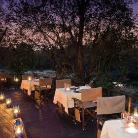 banjaar-tola-a-taj-safari-lodge-dining-deck-500×500