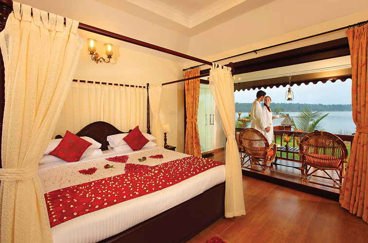 fragrant-Nature-lake-view-room-500×500