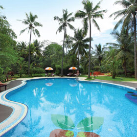 fragrant-Nature-swimming-pool-500×500