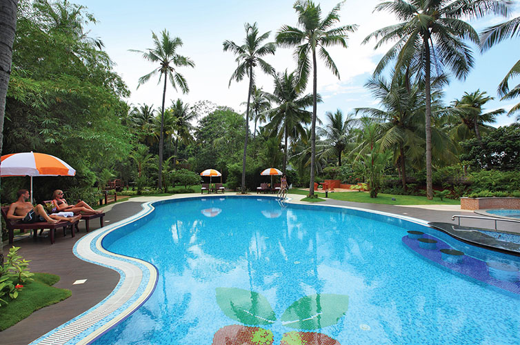 fragrant-Nature-swimming-pool-500×500